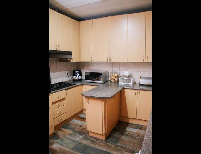 3 BEDROOM HOUSE FOR SALE IN VANDERBIJLPARK CE 4